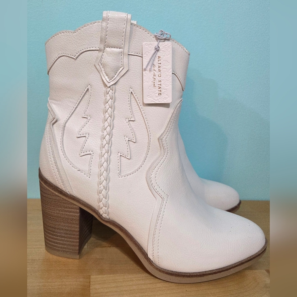Altar'd StateLaina Braided Western Bootie size 8 brand new with tags ! Org. $98
